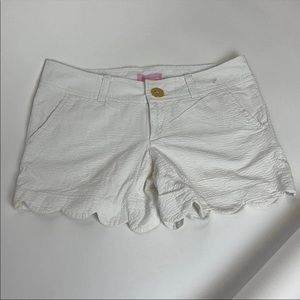 Lilly Pulitzer scallop white shorts